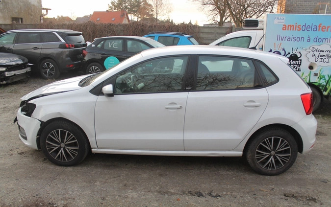 Volkswagen Polo cena 17900 przebieg: 131572, rok produkcji 2017 z Stawiski małe 56
